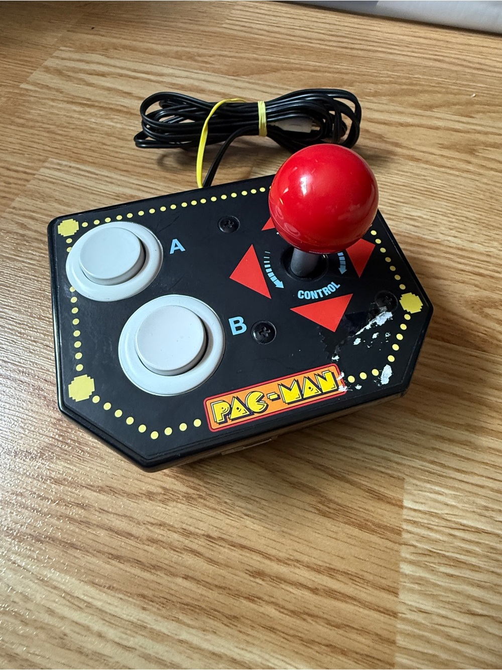 Retro Arcade Jakks Pacific Plug & Play TV Games Pac-Man Joystick